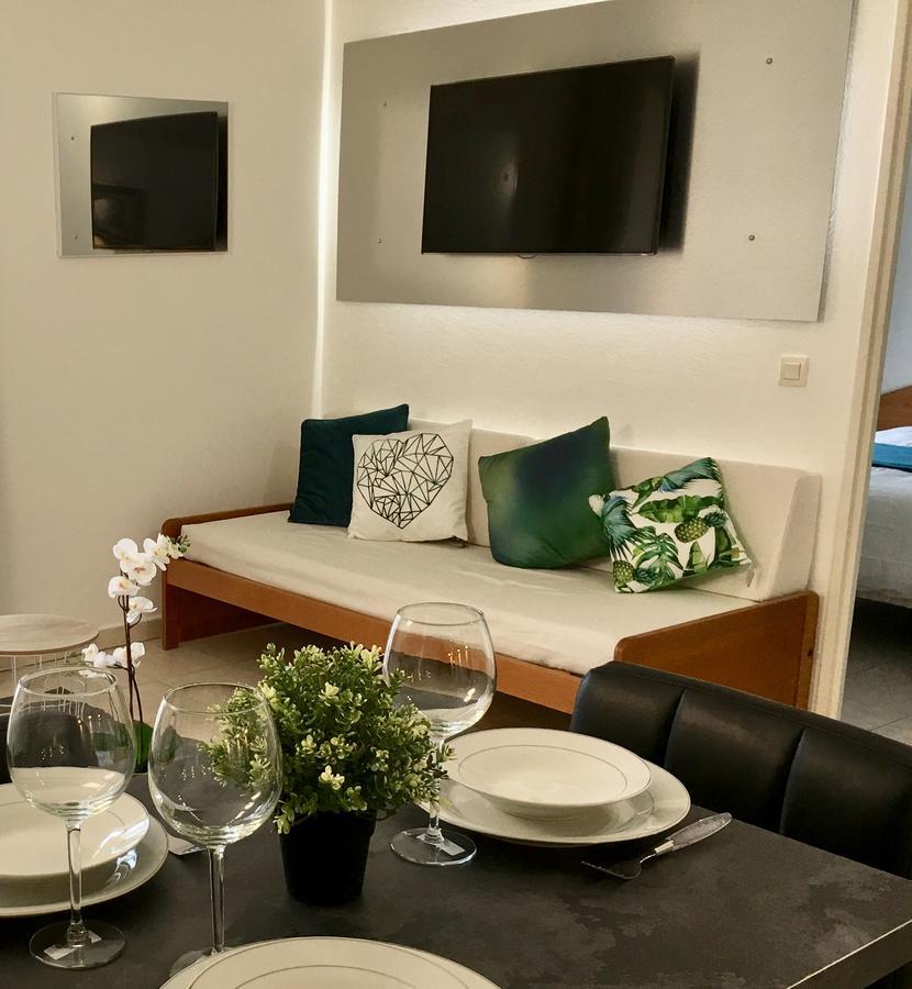 Studio Or One Bedroom Avenue De La Plage Roquebrune-Cap-Martin Exterior foto